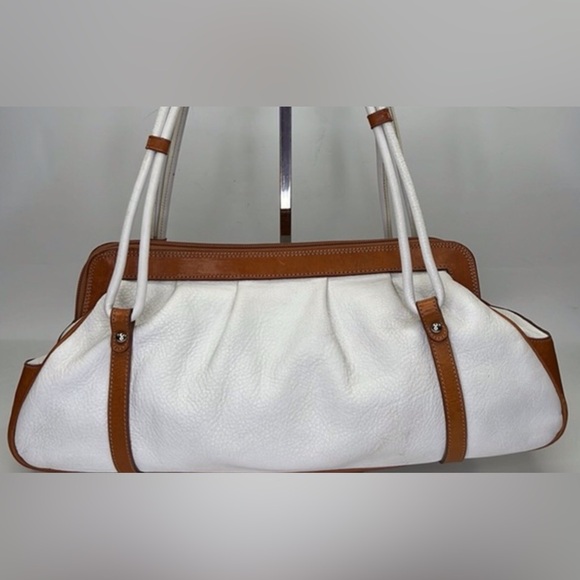 PETUSCO Women’s White Pebble Leather Hand Bag made in Spain - Picture 7 of 7